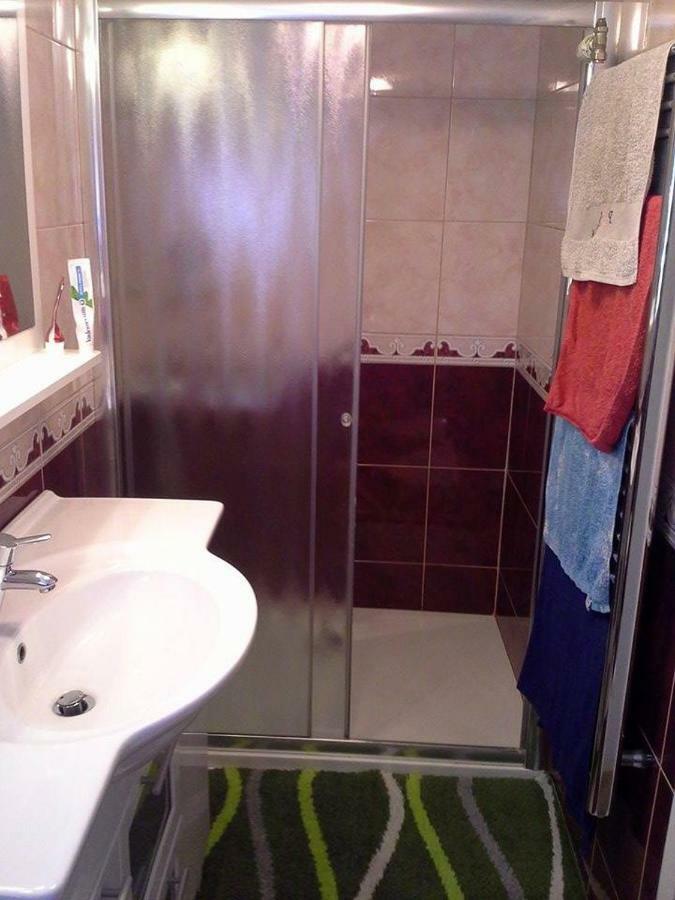 Apartma Pr' Vok Лесце Екстериор снимка