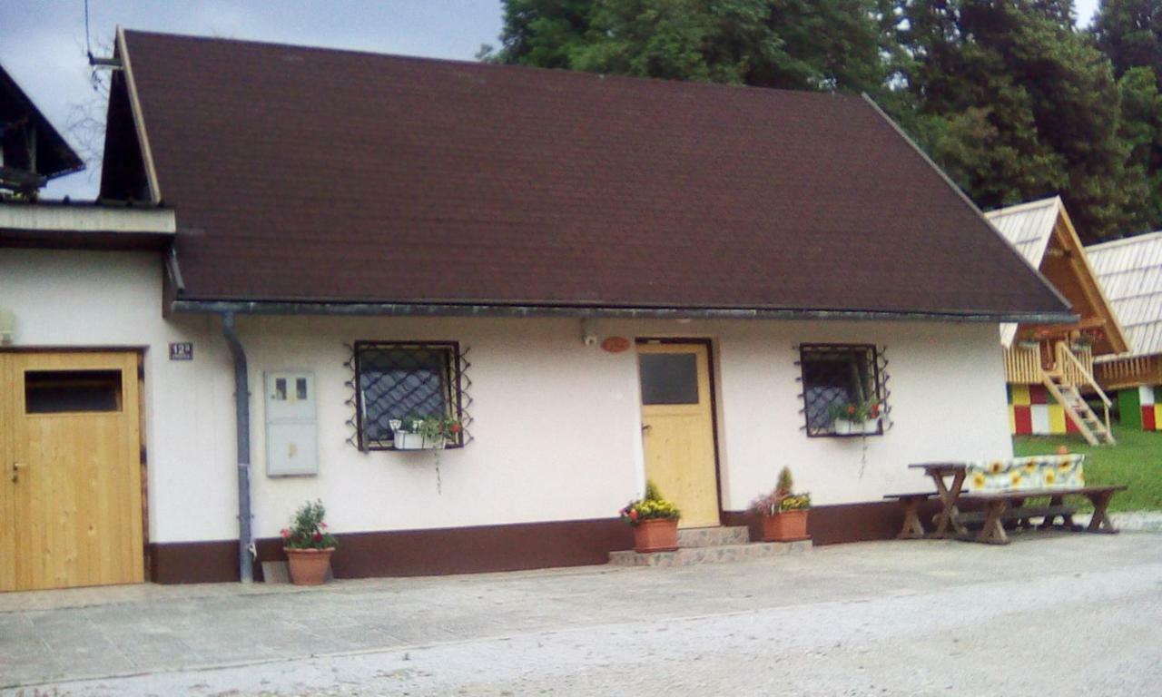 Apartma Pr' Vok Лесце Екстериор снимка